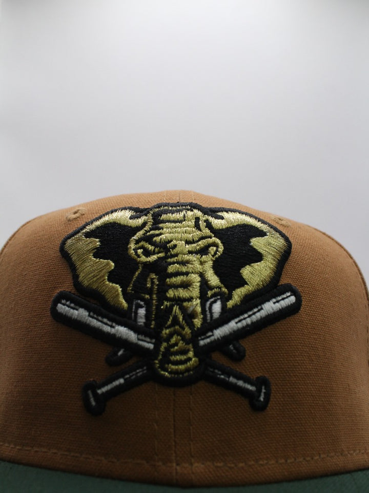 A´S ATHLETICS OAKLAND 40 YEARS BROWN