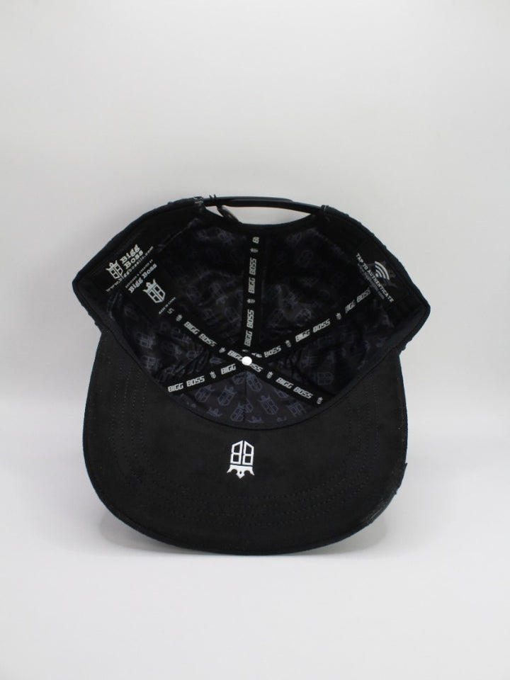 EXTRA BLACK