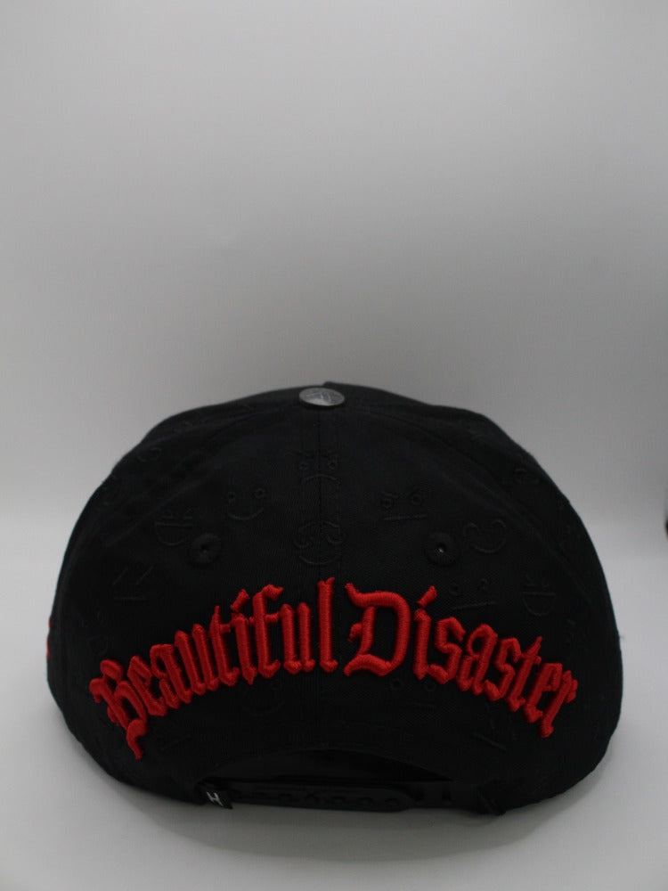 BEAUTIFUL DISASTER XY   BLACK/RED