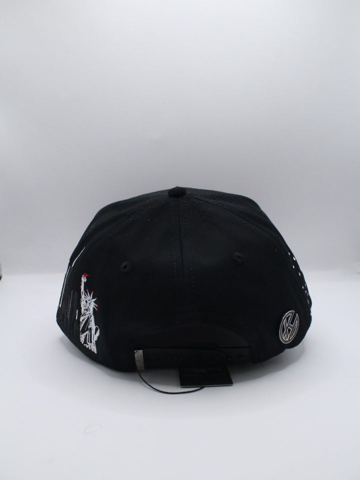 KEVIN HATS SAKURA