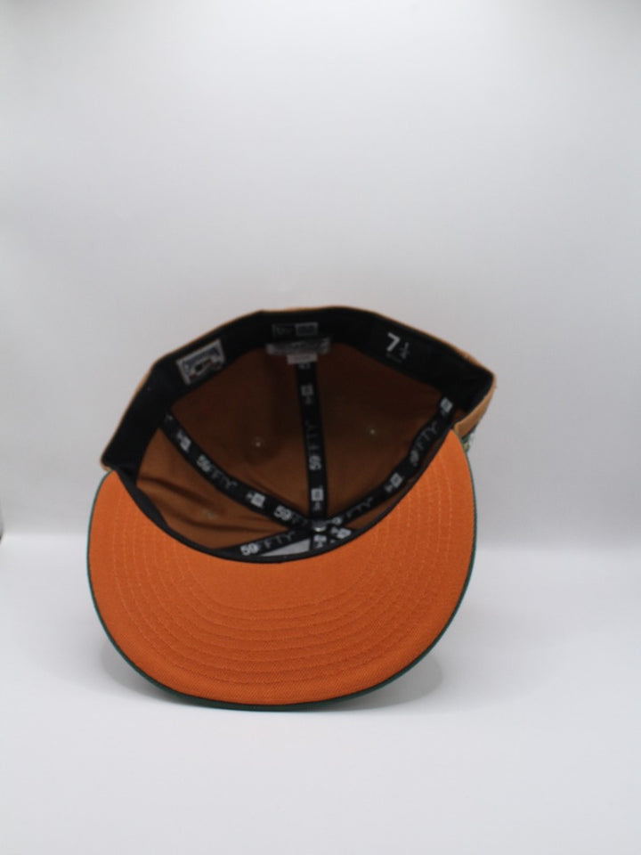 A´S ATHLETICS OAKLAND 40 YEARS BROWN