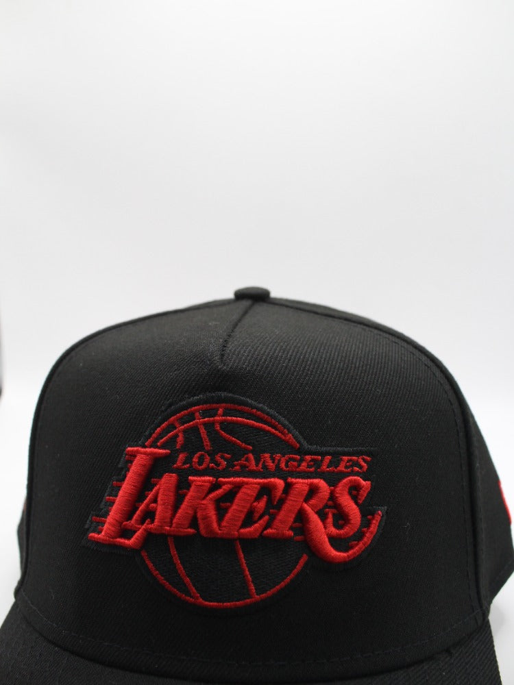 LOS ANGELES LAKERS RED