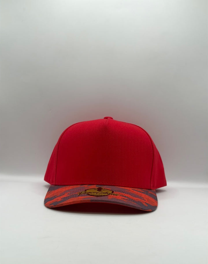 GORRA LISA ROJA CAMU