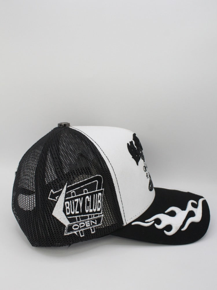 BUZY CLUB