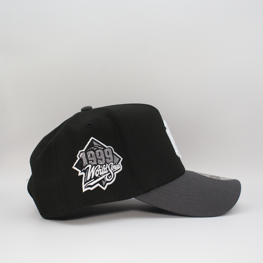 NY NEW YORK 1999 LOGO BLANCO