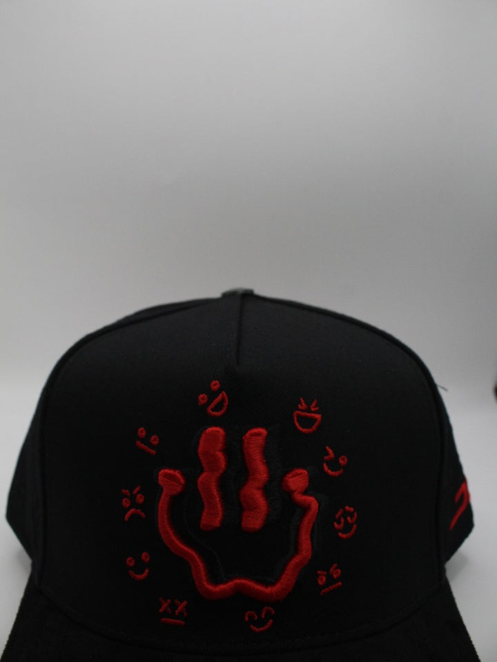 BEAUTIFUL DISASTER XY   BLACK/RED
