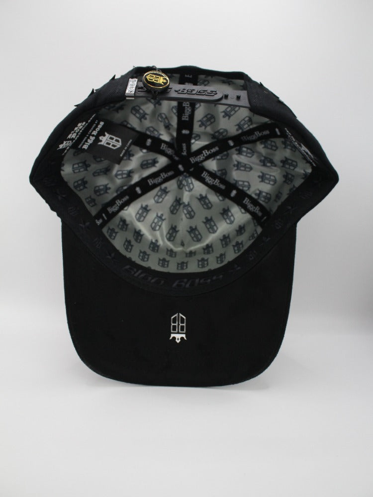 DELUXE BLACK