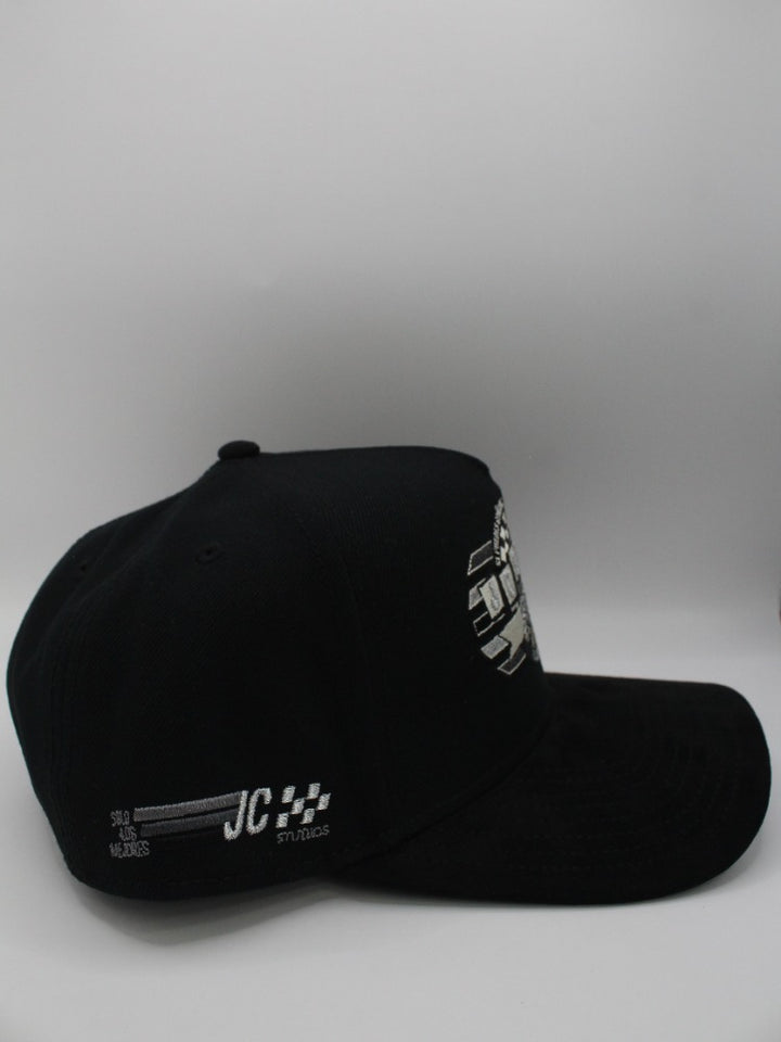 STUDIO BLACK