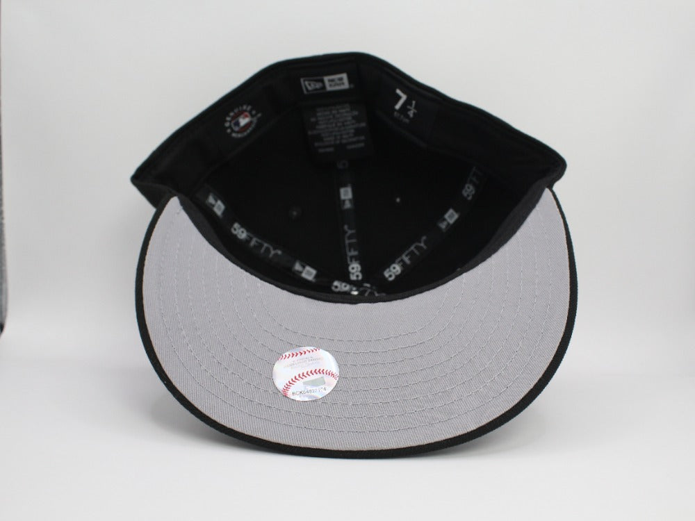 Pirates Authentic T Black