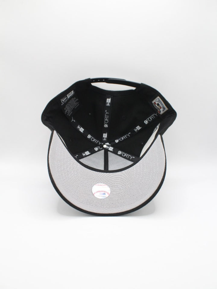 P PIRATES RIVERS STADIUM BLACK/ BEIGE