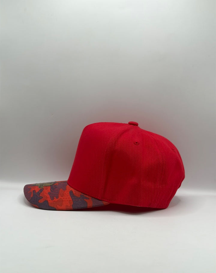 GORRA LISA ROJA CAMU