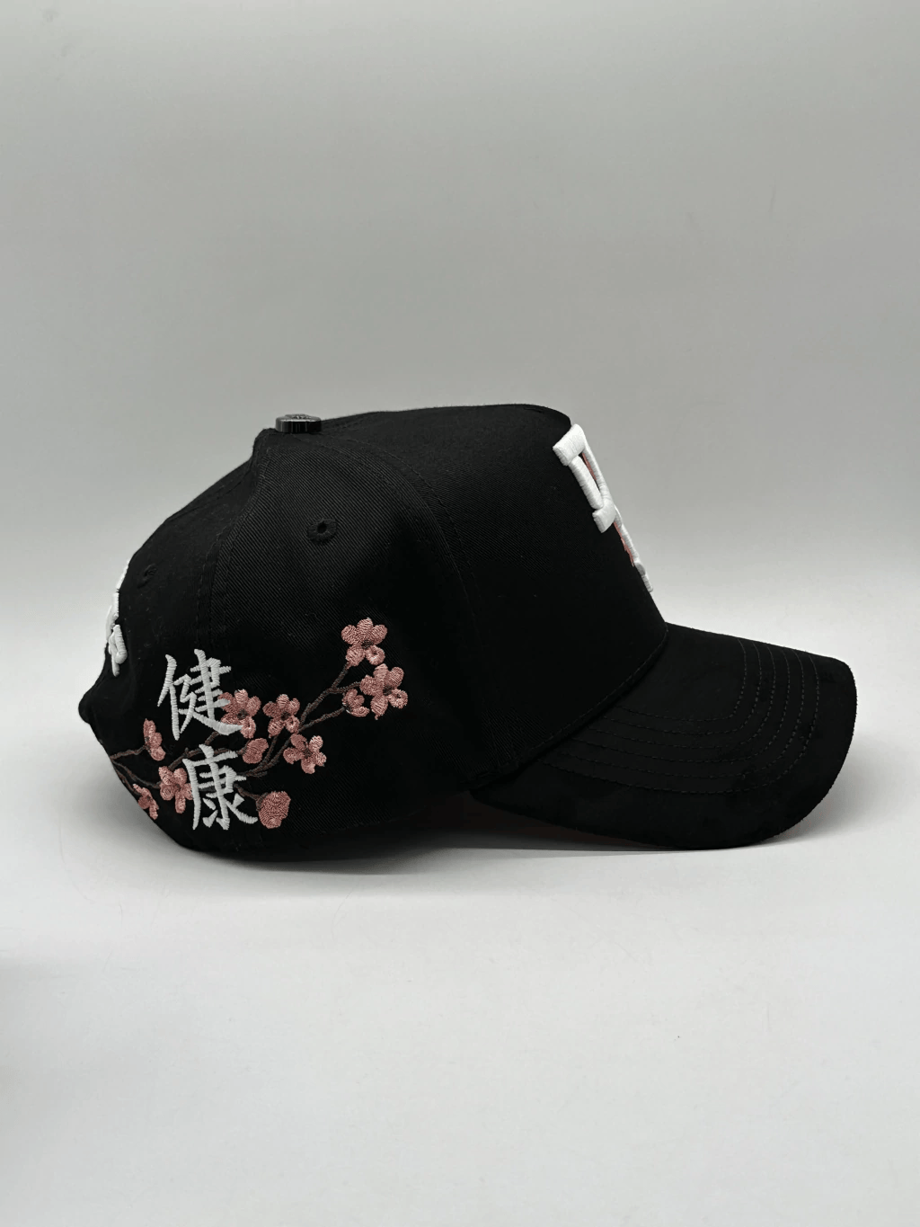 KANJI BLACK