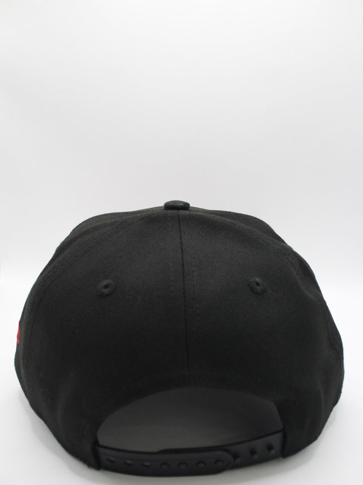 LOS ANGELES LAKERS RED