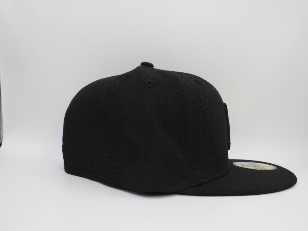 Pirates Authentic T Black
